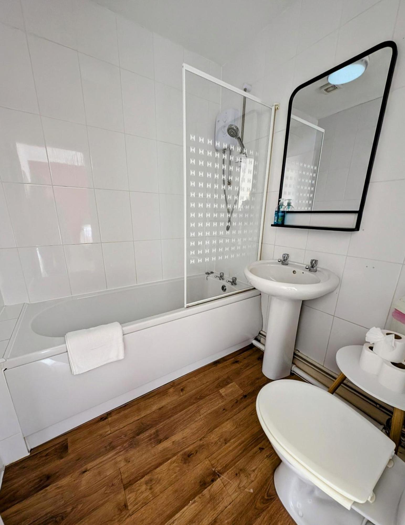Oyo Aparthotel Hathern エクステリア 写真