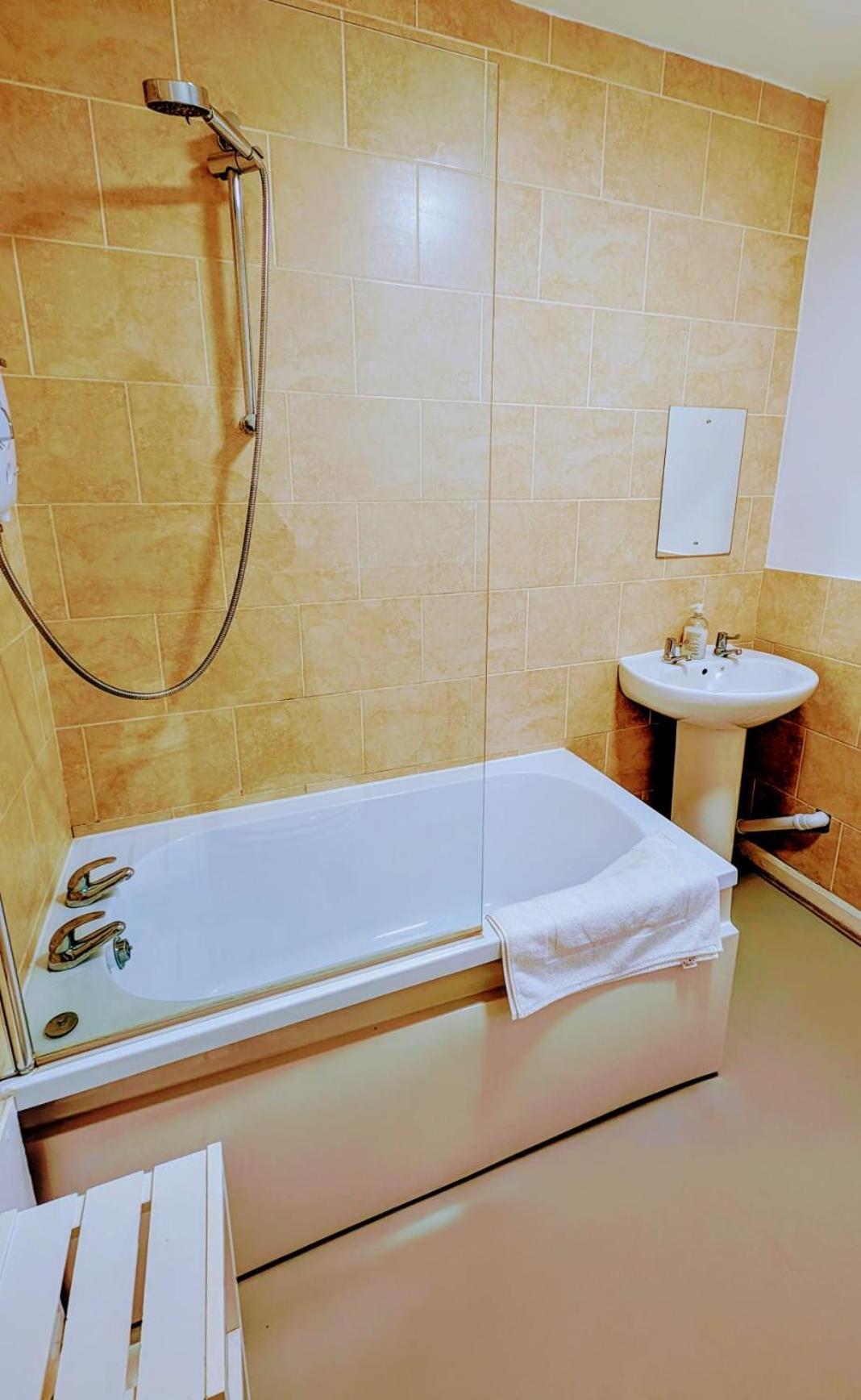 Oyo Aparthotel Hathern エクステリア 写真